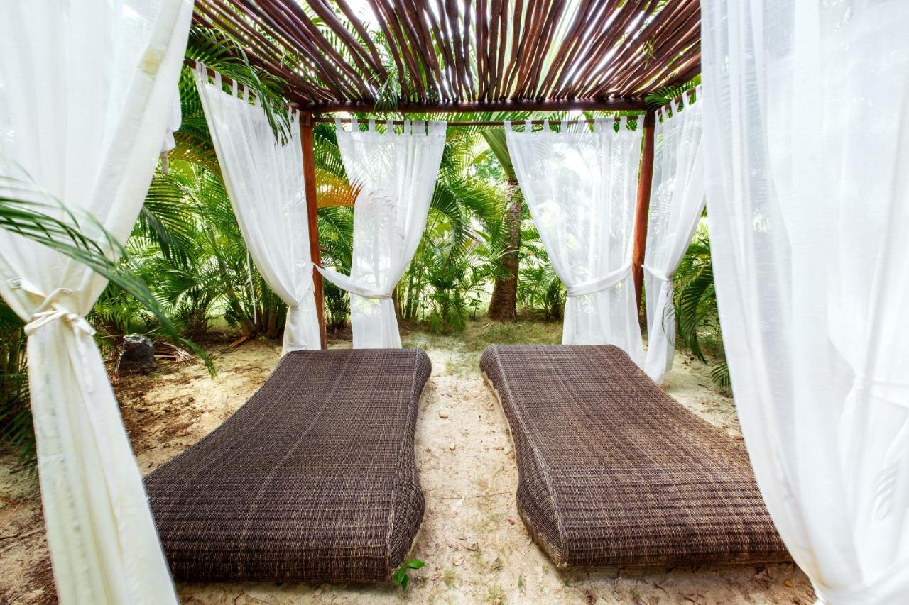 Bavaro Deluxe Los Corales Villas Beach Club & Spa Good Offer For Vacation 푼타 카나 외부 사진